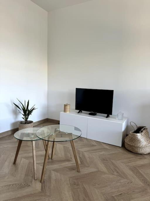 Appartement Neuf Avec Balcon Et Parking Prive Καν Εξωτερικό φωτογραφία