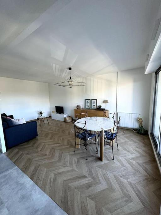 Appartement Neuf Avec Balcon Et Parking Prive Καν Εξωτερικό φωτογραφία