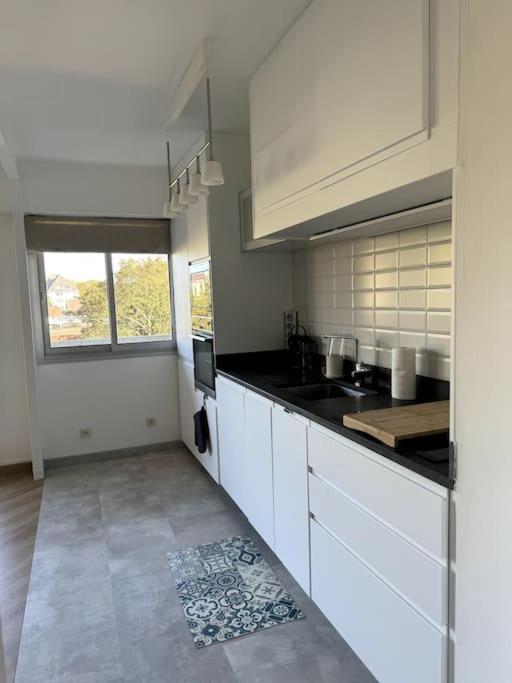 Appartement Neuf Avec Balcon Et Parking Prive Καν Εξωτερικό φωτογραφία